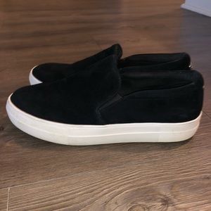 Steven Madden - Gills Black Suede Sneaker